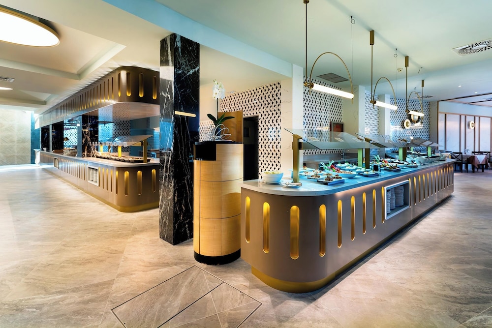 Hotel Colón Guanahaní Adults Only — Restaurant & bars in Costa Adeje, Canary Islands