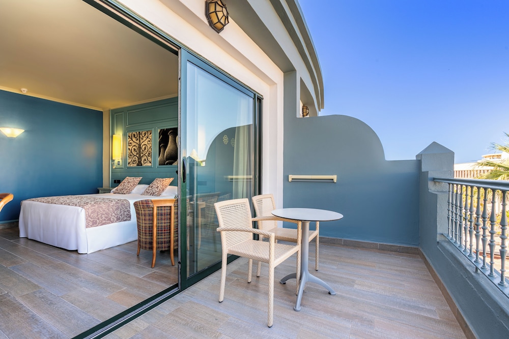 Hotel Colón Guanahaní Adults Only — Hotel rooms in Costa Adeje, Canary Islands