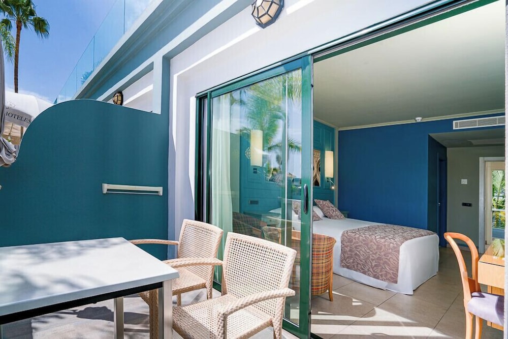 Hotel Colón Guanahaní Adults Only — Hotel rooms in Costa Adeje, Canary Islands