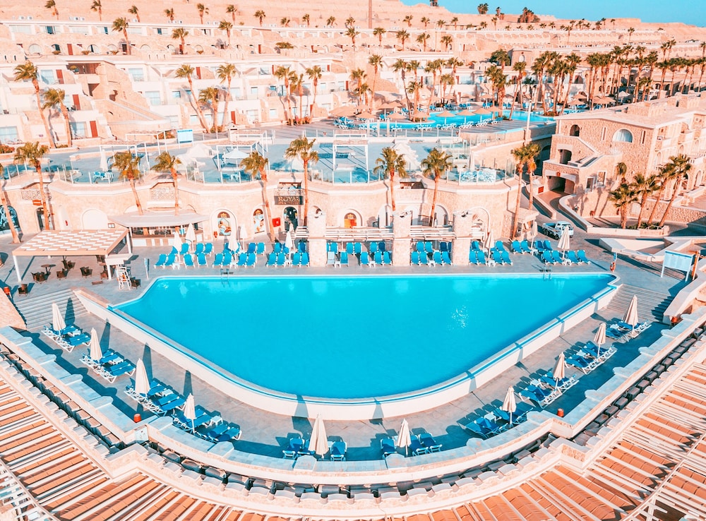 Pickalbatros Citadel Resort Sahl Hasheesh — Swimming pool in Sahl Hasheesh, Red Sea