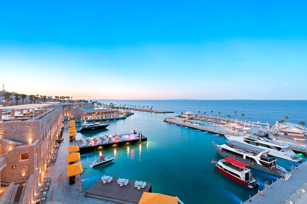 Pickalbatros Citadel Resort Sahl Hasheesh — Attractions in the area in Sahl Hasheesh, Red Sea