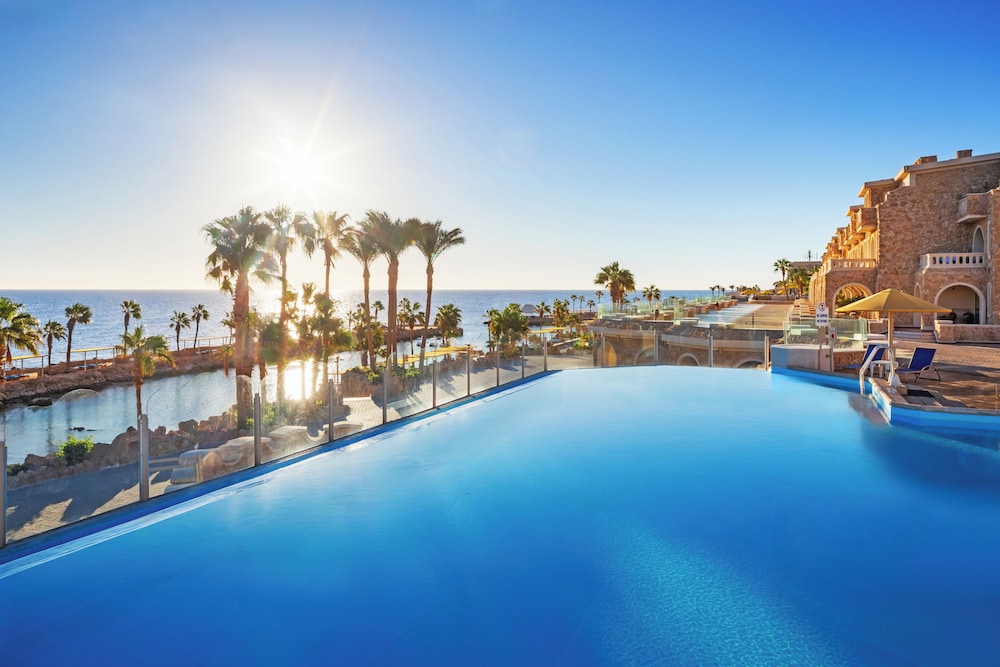 Pickalbatros Citadel Resort Sahl Hasheesh — Swimming pool in Sahl Hasheesh, Red Sea