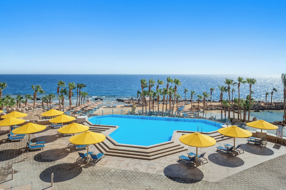 Pickalbatros Citadel Resort Sahl Hasheesh — Swimming pool in Sahl Hasheesh, Red Sea