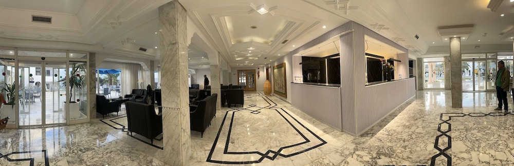 Hotel Nesrine Hammamet — Hotel building in Hammamet, Nabeul