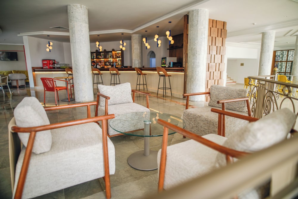 Houda Yasmine Marina & SPA — Restaurant & bars in Hammamet, Nabeul