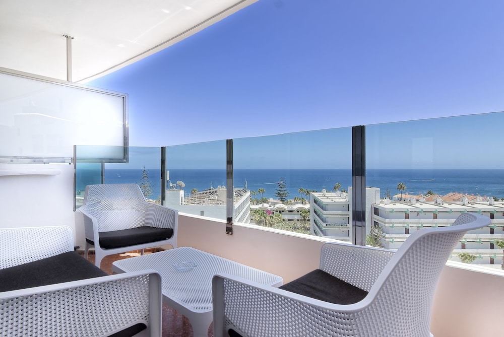 Bull Escorial & Spa — Hotel rooms in Playa del Ingles, Canary Islands