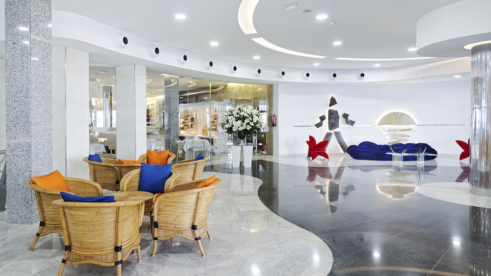 Bull Escorial & Spa — Restaurant & bars in Playa del Ingles, Canary Islands