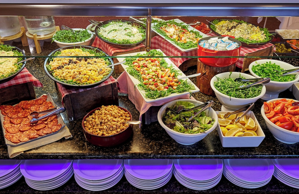 Hotel Samba — Restaurant & bars in Lloret de Mar, Catalonia