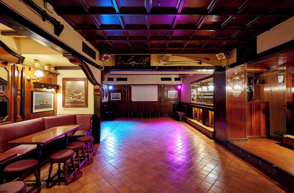 Hotel Samba — Restaurant & bars in Lloret de Mar, Catalonia