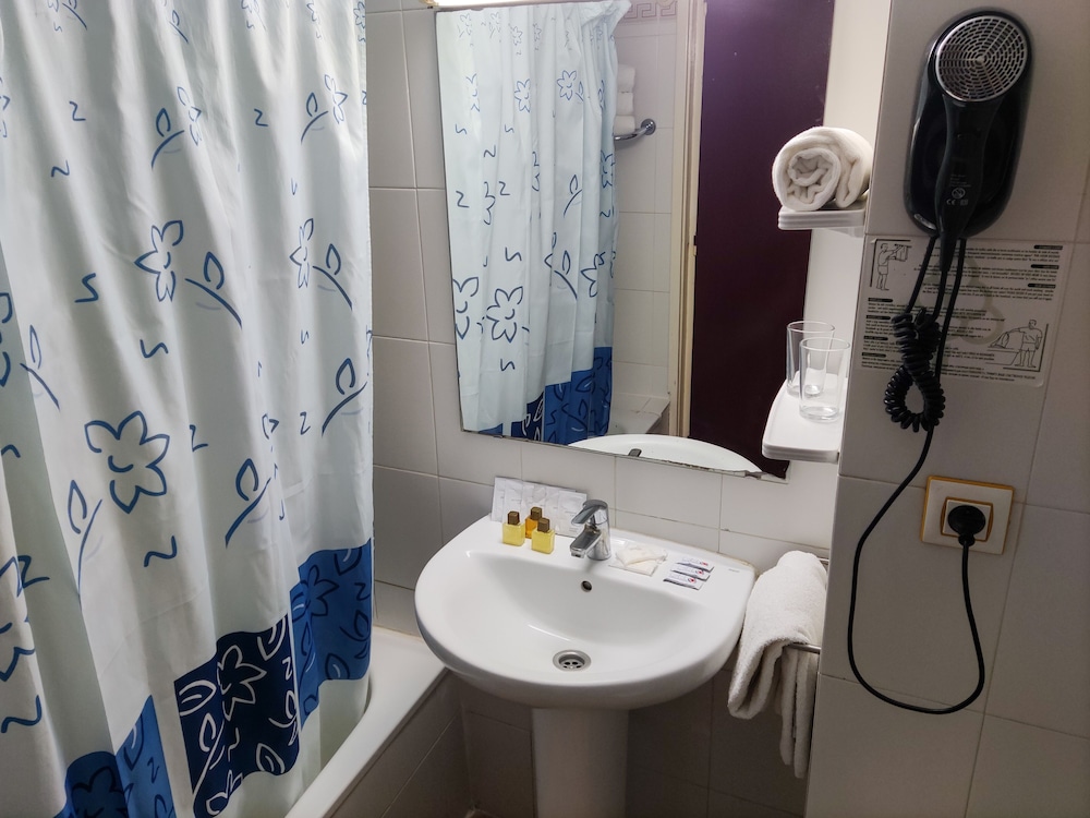 Hotel Samba — Hotel rooms in Lloret de Mar, Catalonia