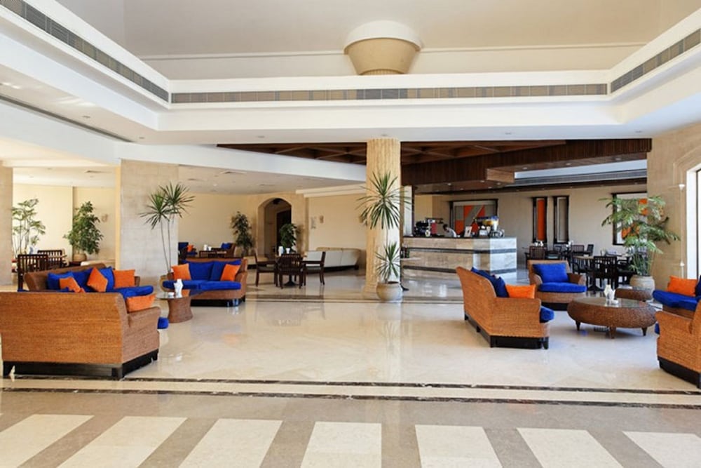 Three Corners Fayrouz Plaza Beach Resort — Restaurant & bars in Marsa Alam, Red Sea