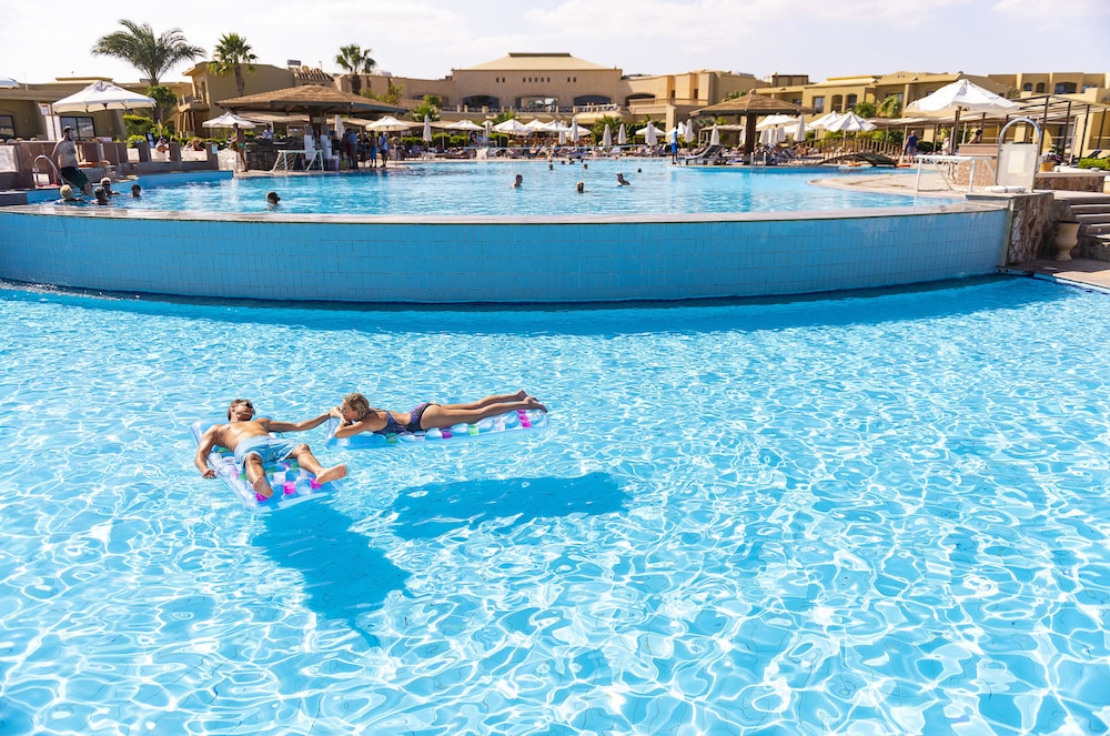 Three Corners Fayrouz Plaza Beach Resort — Swimming pool in Marsa Alam, Red Sea