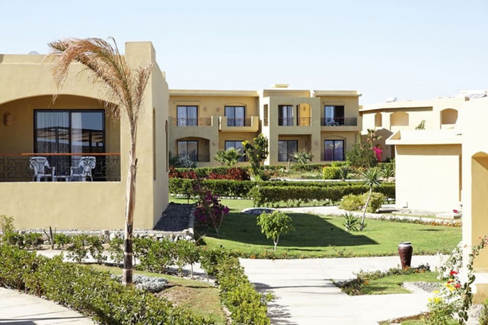 Three Corners Fayrouz Plaza Beach Resort — Hotel building in Marsa Alam, Red Sea