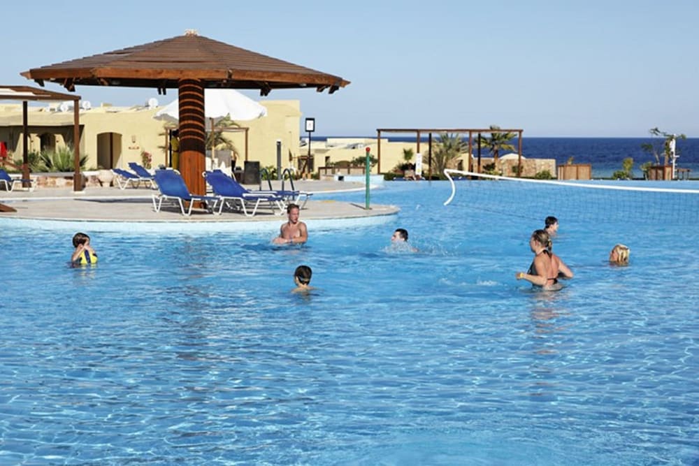 Three Corners Fayrouz Plaza Beach Resort — Swimming pool in Marsa Alam, Red Sea