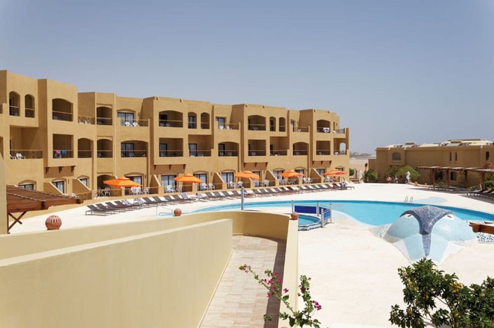 Three Corners Fayrouz Plaza Beach Resort — Swimming pool in Marsa Alam, Red Sea