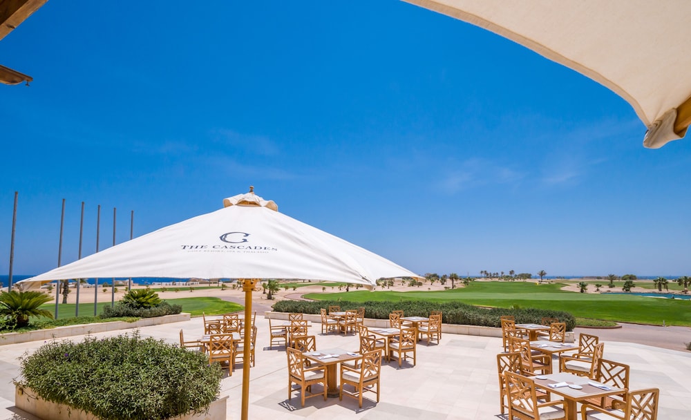 The Cascades Golf Resort Spa and Thalasso — Restaurant & bars in Soma Bay, Red Sea