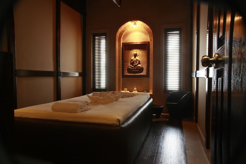 The Cascades Golf Resort Spa and Thalasso — Hotel rooms in Soma Bay, Red Sea