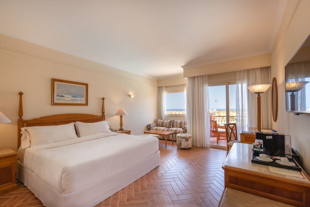 The Cascades Golf Resort Spa and Thalasso — Hotel rooms in Soma Bay, Red Sea