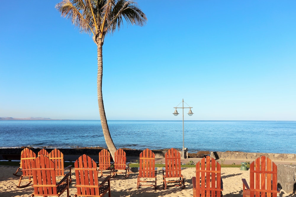 Iberostar Selection Lanzarote Park — Beach in Playa Blanca, Canary Islands