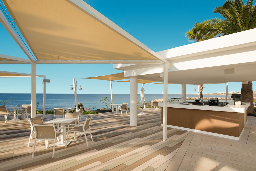 Iberostar Selection Lanzarote Park — Restaurant & bars in Playa Blanca, Canary Islands