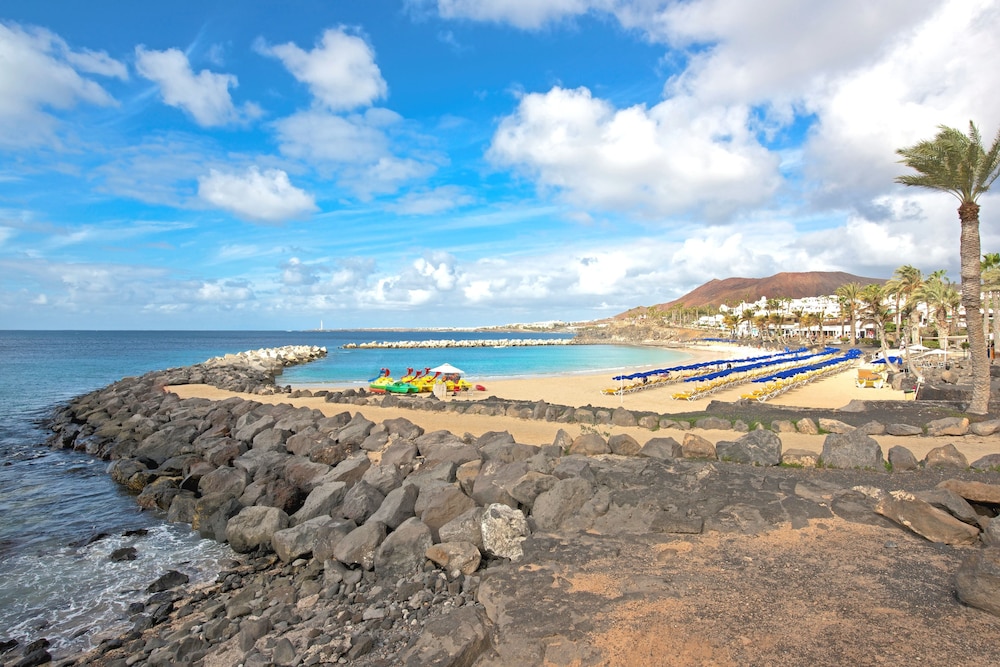 Iberostar Selection Lanzarote Park — Beach in Playa Blanca, Canary Islands