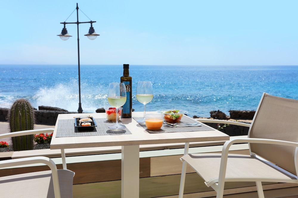 Iberostar Selection Lanzarote Park — Restaurant & bars in Playa Blanca, Canary Islands