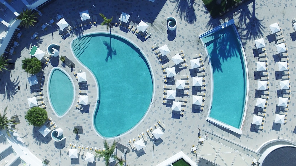 Iberostar Selection Lanzarote Park — Swimming pool in Playa Blanca, Canary Islands