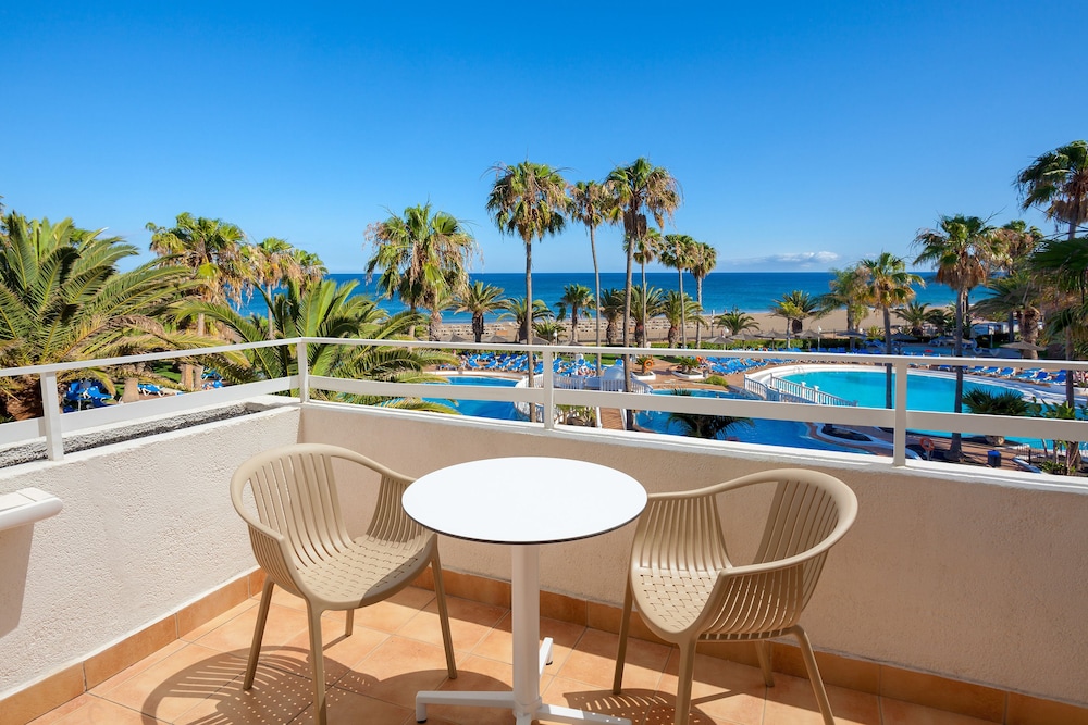 Sol Lanzarote - All Inclusive — Swimming pool in Puerto del Carmen, Canary Islands