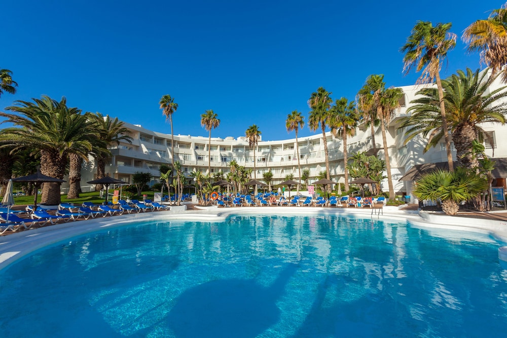 Sol Lanzarote - All Inclusive — Swimming pool in Puerto del Carmen, Canary Islands