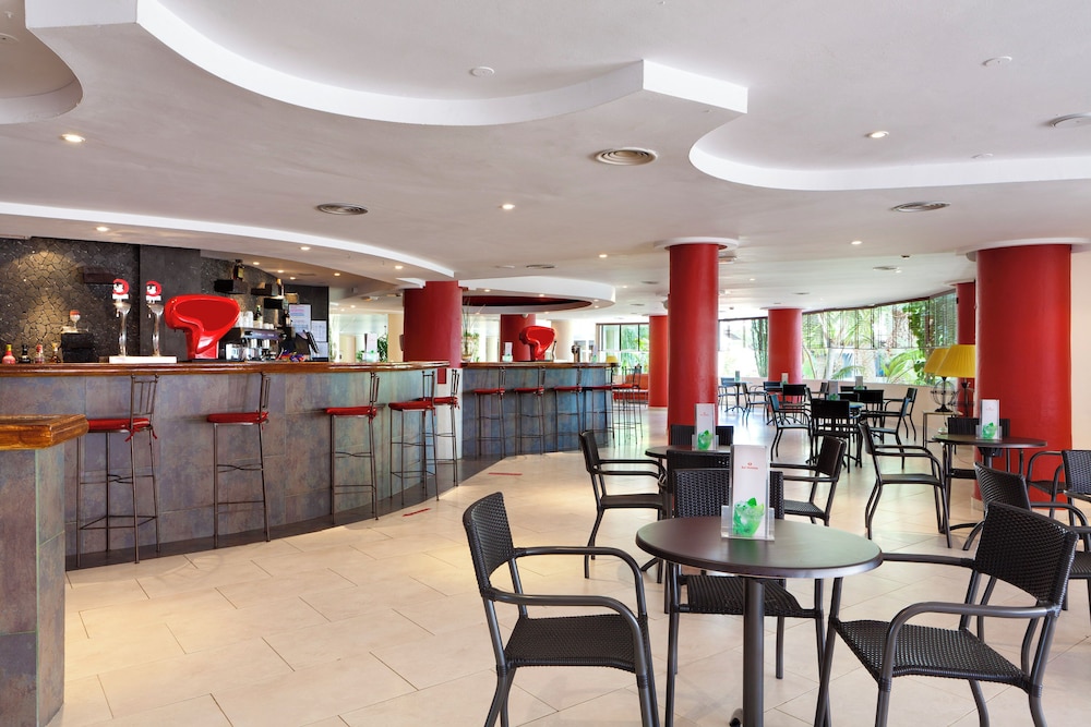 Sol Lanzarote - All Inclusive — Restaurant & bars in Puerto del Carmen, Canary Islands