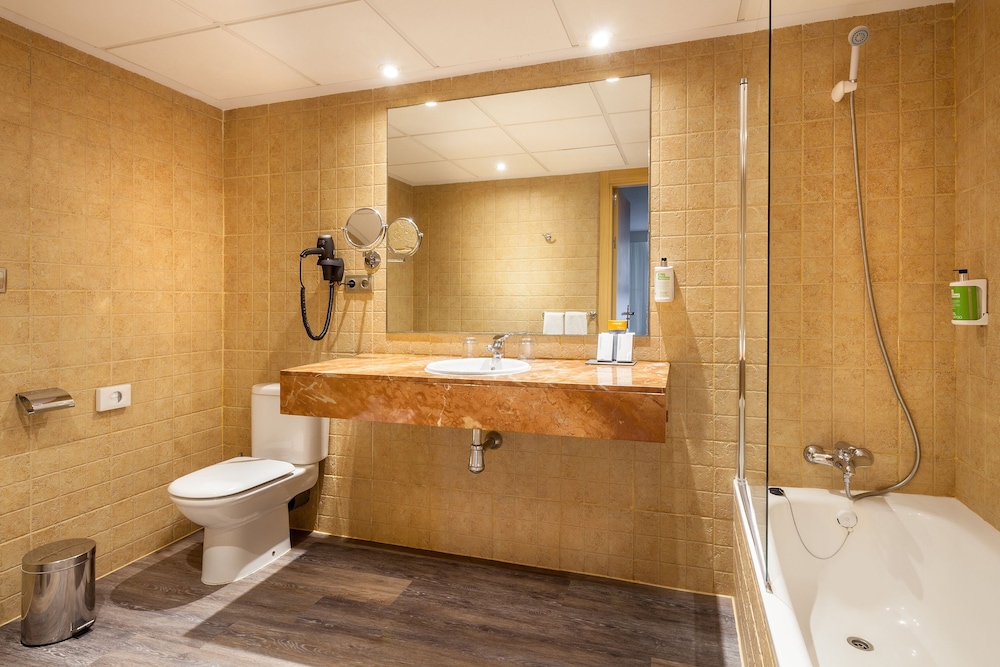 Sol Lanzarote - All Inclusive — Hotel rooms in Puerto del Carmen, Canary Islands