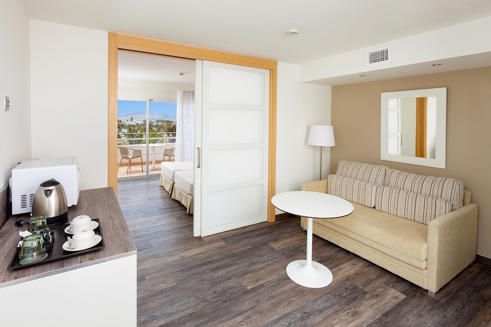 Sol Lanzarote - All Inclusive — Hotel rooms in Puerto del Carmen, Canary Islands