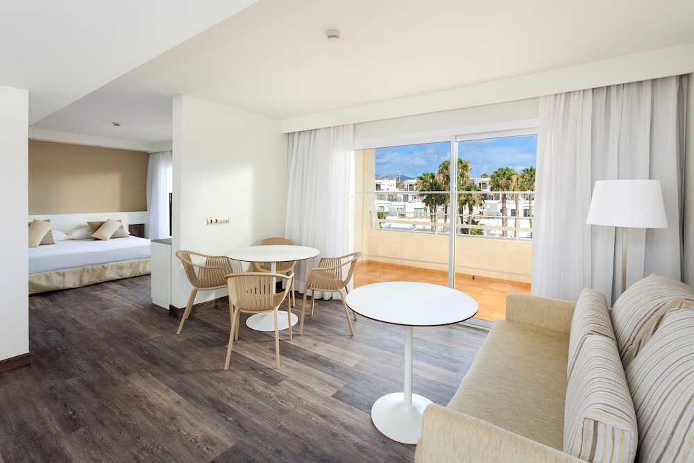 Sol Lanzarote - All Inclusive — Hotel rooms in Puerto del Carmen, Canary Islands