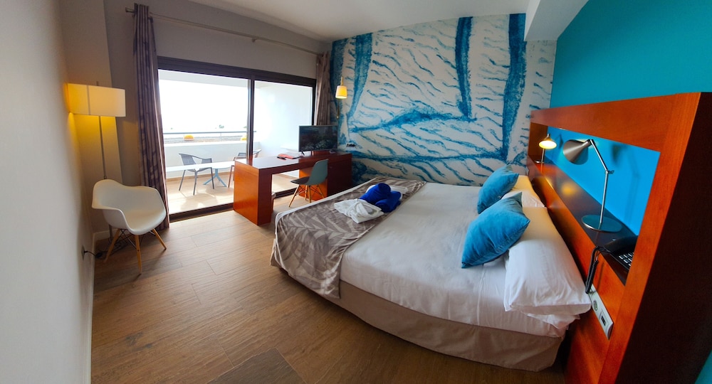 Costa Calero Hotel Thalasso & Spa — Hotel rooms in Puerto Calero, Canary Islands