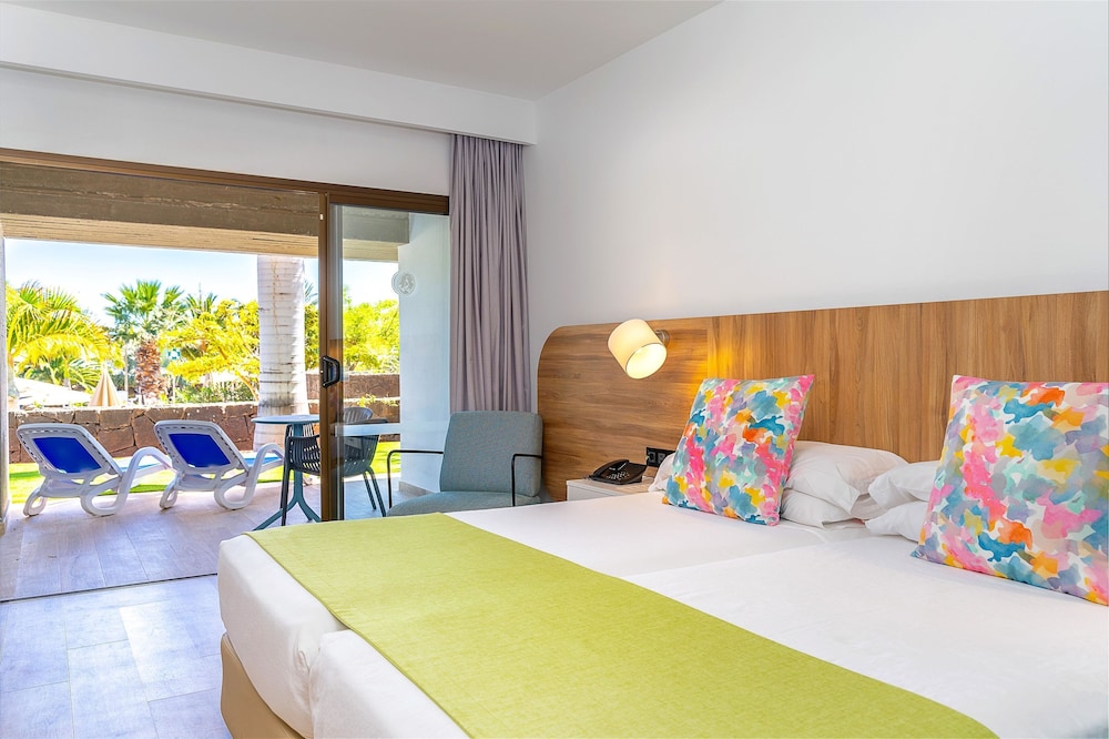 Costa Calero Hotel Thalasso & Spa — Hotel rooms in Puerto Calero, Canary Islands