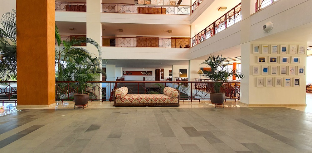 Costa Calero Hotel Thalasso & Spa — Hotel building in Puerto Calero, Canary Islands