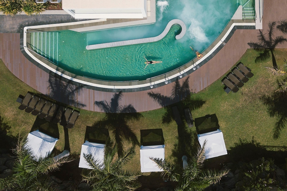 Costa Calero Hotel Thalasso & Spa — Swimming pool in Puerto Calero, Canary Islands