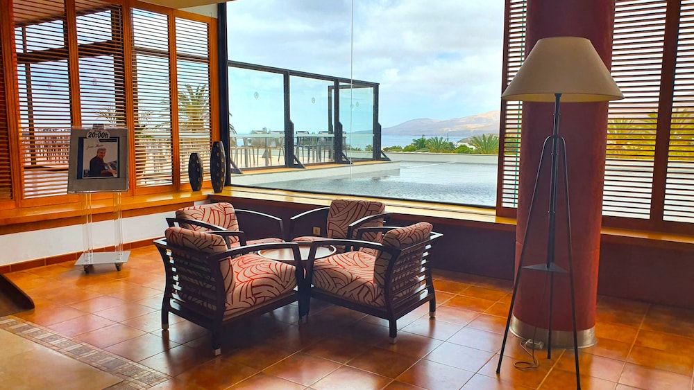 Costa Calero Hotel Thalasso & Spa — Restaurant & bars in Puerto Calero, Canary Islands