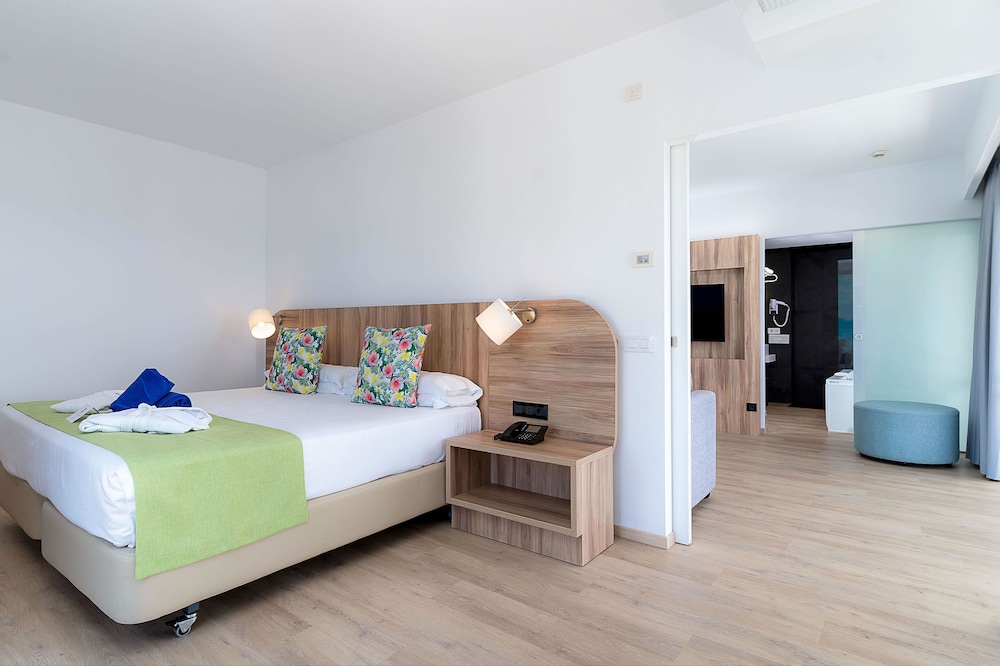 Costa Calero Hotel Thalasso & Spa — Hotel rooms in Puerto Calero, Canary Islands