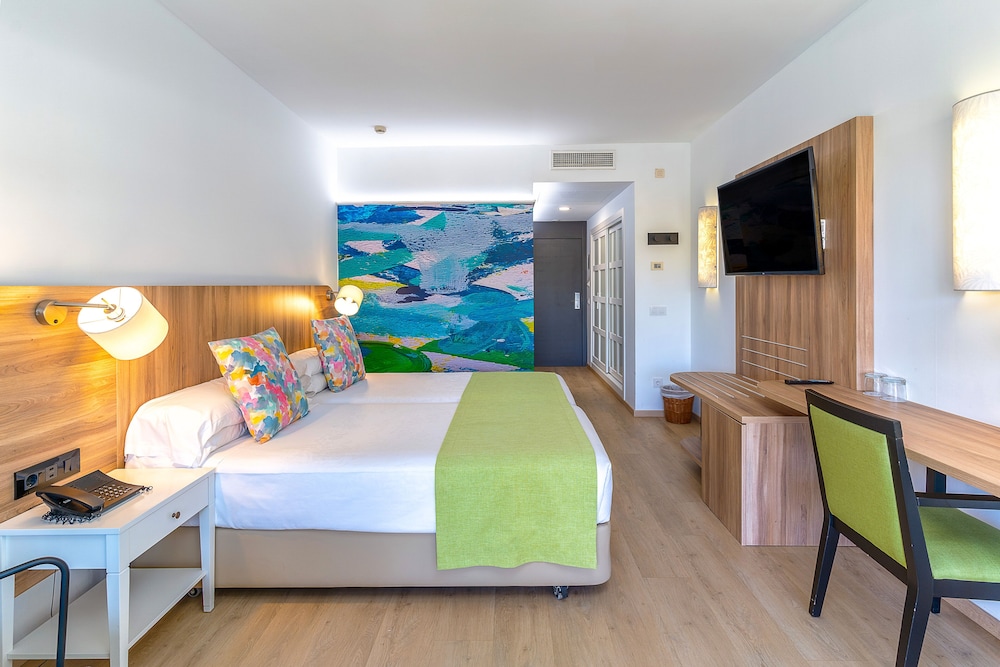 Costa Calero Hotel Thalasso & Spa — Hotel rooms in Puerto Calero, Canary Islands