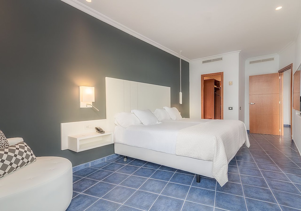 Hotel Mirador Papagayo by LIVVO — Hotel rooms in Playa Blanca, Canary Islands