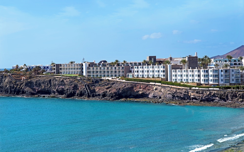 Hotel Mirador Papagayo by LIVVO — Hotel building in Playa Blanca, Canary Islands