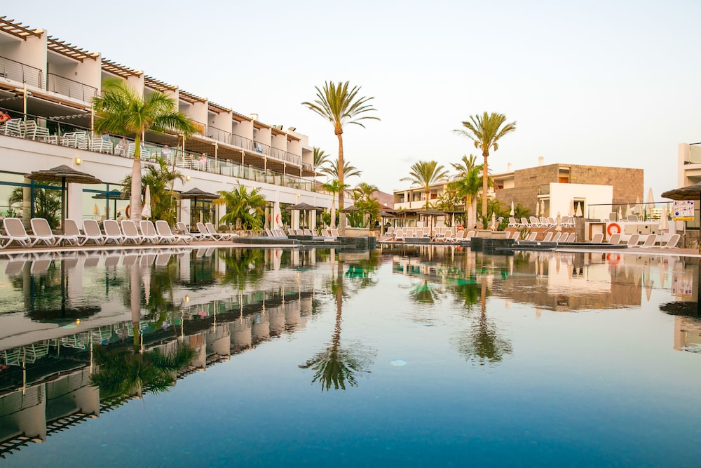 Hotel Mirador Papagayo by LIVVO — Swimming pool in Playa Blanca, Canary Islands