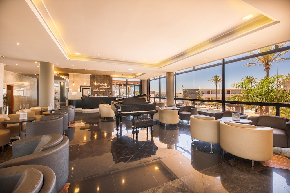 Hotel Mirador Papagayo by LIVVO — Restaurant & bars in Playa Blanca, Canary Islands