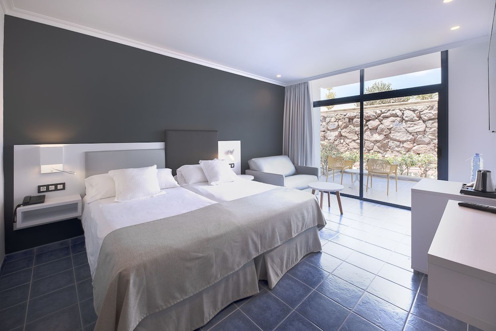 Hotel Mirador Papagayo by LIVVO — Hotel rooms in Playa Blanca, Canary Islands