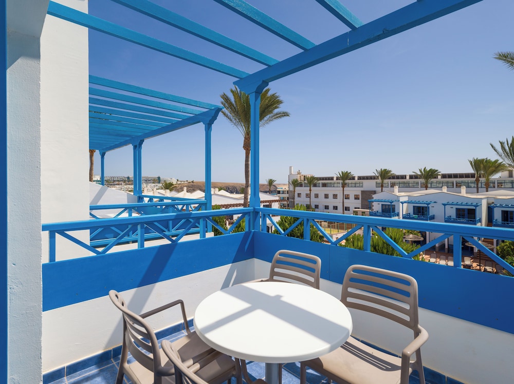 Hotel Mirador Papagayo by LIVVO — Hotel rooms in Playa Blanca, Canary Islands
