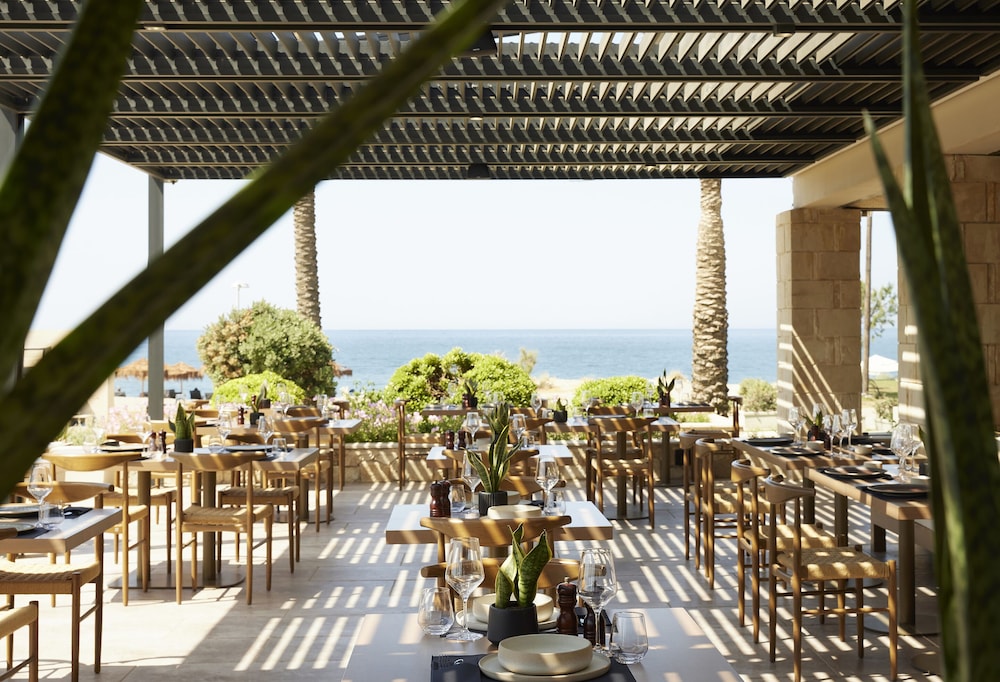 Asterion Suites & Spa - Designed for Adults — Restaurant & bars in Platanias