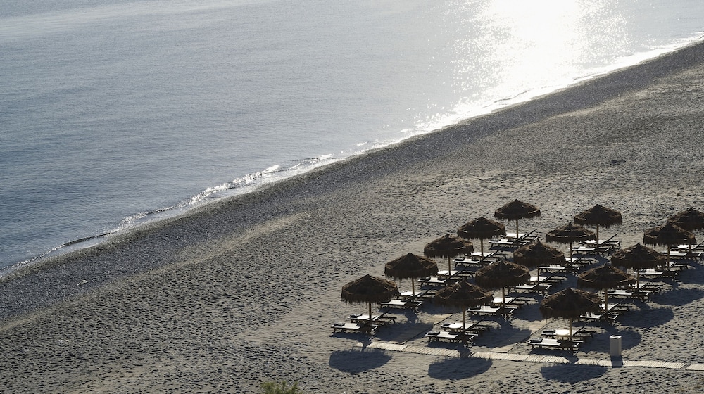 Asterion Suites & Spa - Designed for Adults — Beach in Platanias