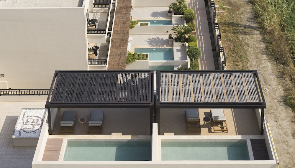 Asterion Suites & Spa - Designed for Adults — Swimming pool in Platanias