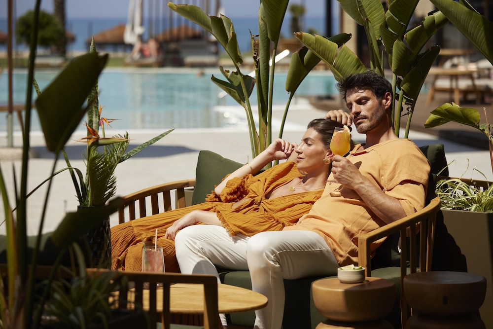 Asterion Suites & Spa - Designed for Adults — Beach in Platanias